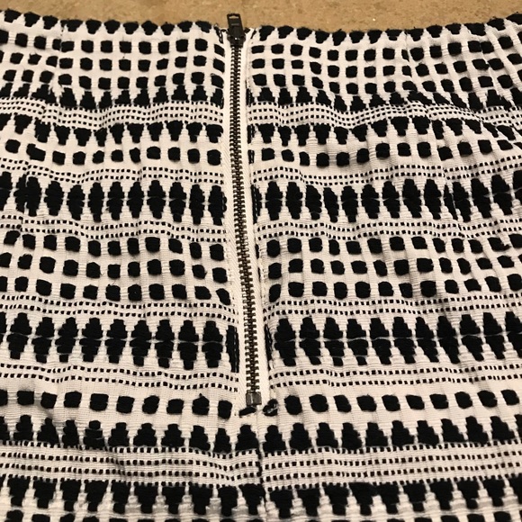 Ann Taylor Pencil Skirt - Picture 5 of 6